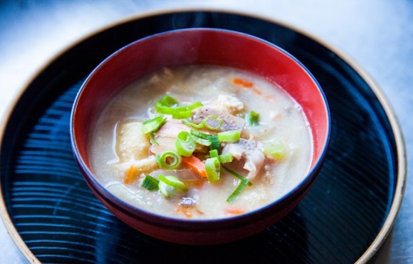 【酒粕の栄養と効果効能は？美肌やダイエットにも効果的！】