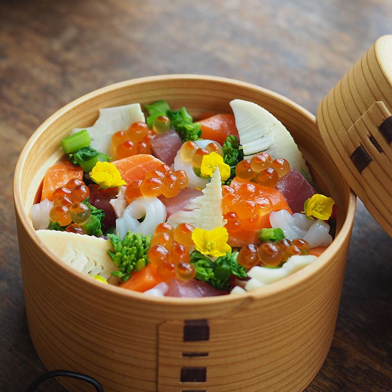 完成したちらし寿司の画像