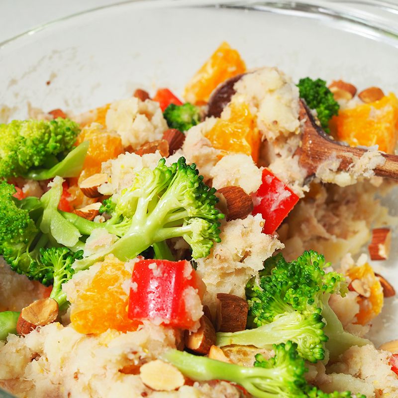 材料を加えて混ぜる画像