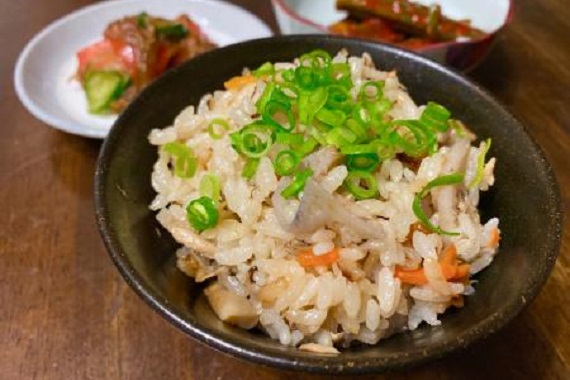 栄養満点♪『もずくの炊き込みご飯』