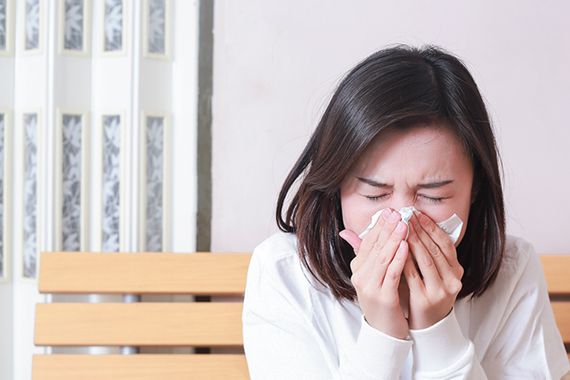 むずむず・クシュン！それって秋の花粉が原因かも⁉