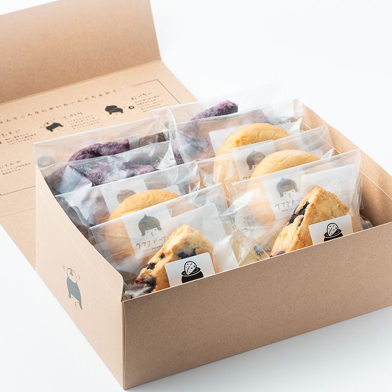 箱に入ったドーナツの画像