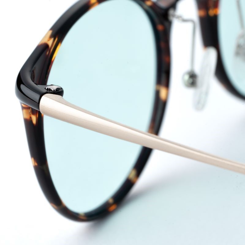 ブラウンゴールド横アップ