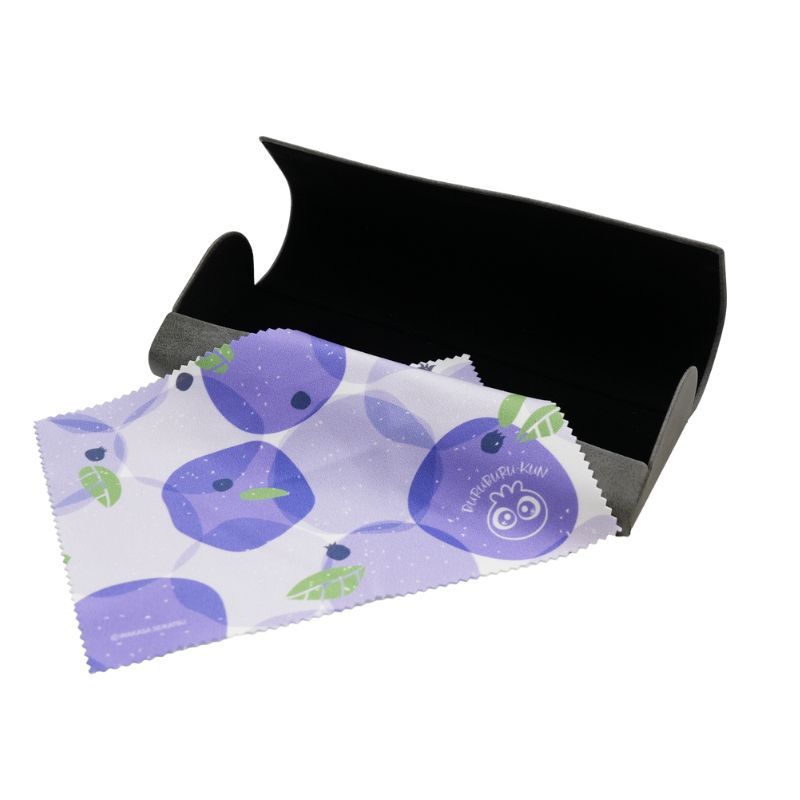 メガネケースとメガネ拭き