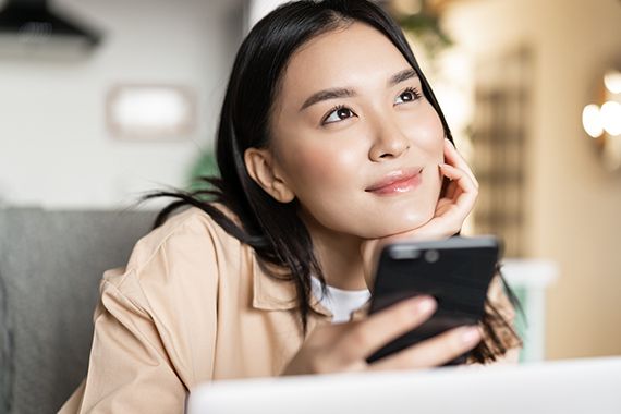 1年頑張った自分にお疲れ様！働く瞳にご褒美セルフケアを