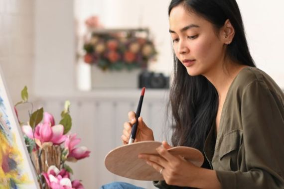 若々しさの秘訣は感性を高める脳活――手描友禅体験が叶える豊かな時間