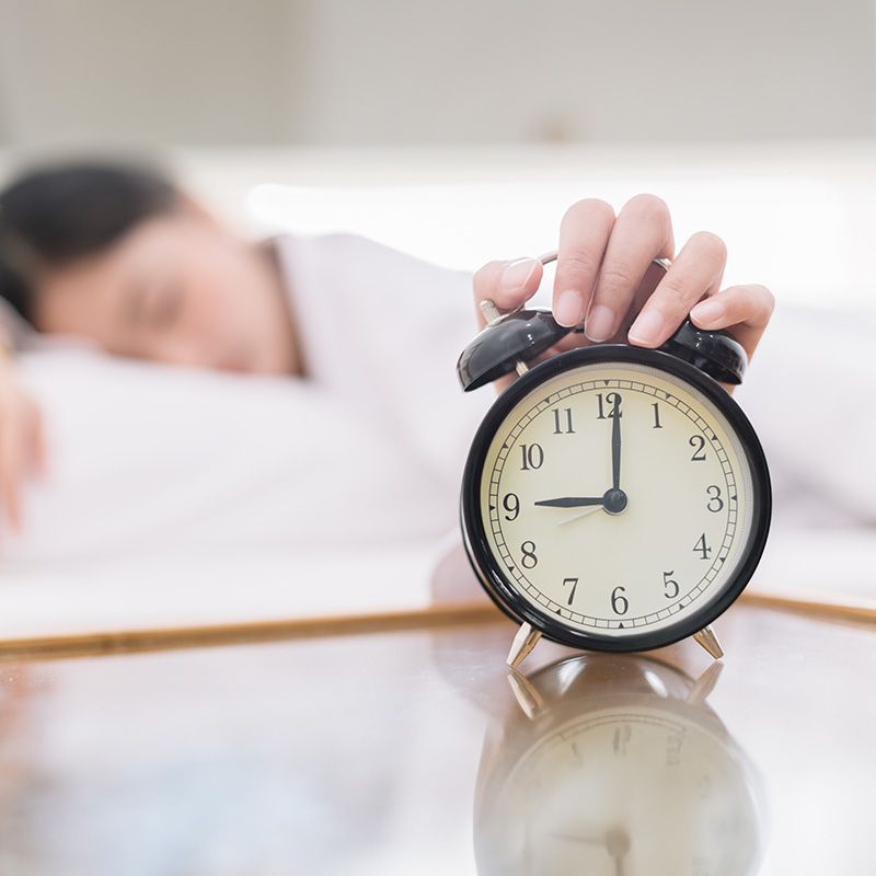 なかなか起きれない女性