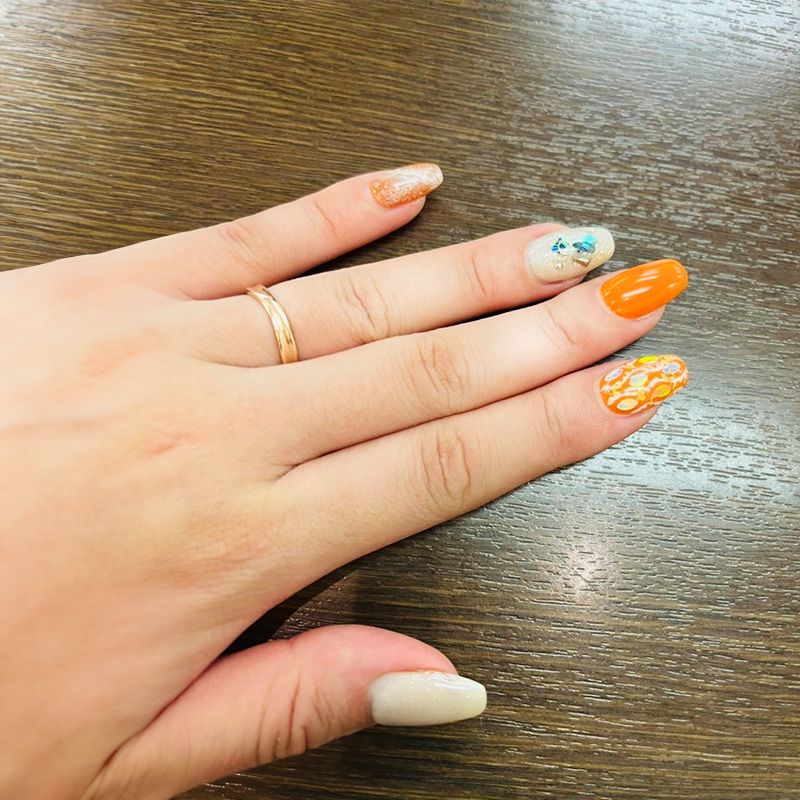 紅葉をバッグ