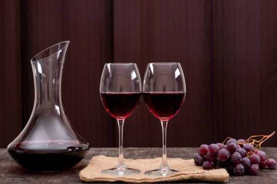 解禁日　まさかワインで　健康に？