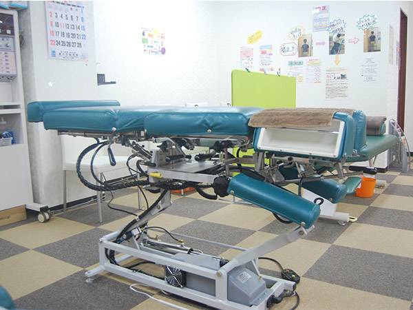 矯正ベッド