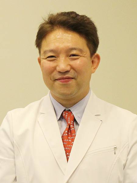 松岡 俊行　院長