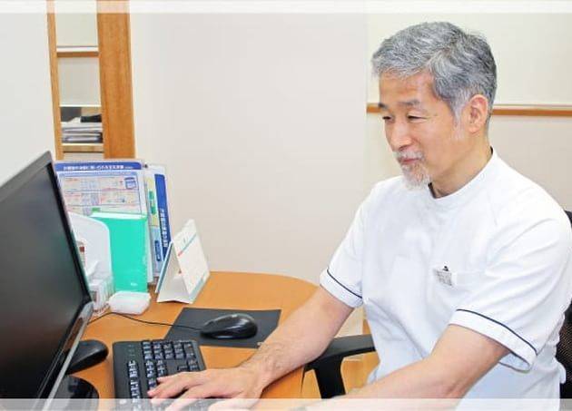 井上　健　院長